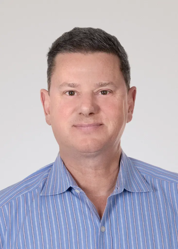 https://lewisofficeindustrial.com/wp-content/uploads/2024/04/06-Timothy-C.-Reeves-Vice-President-Retail-Project-Development.jpg