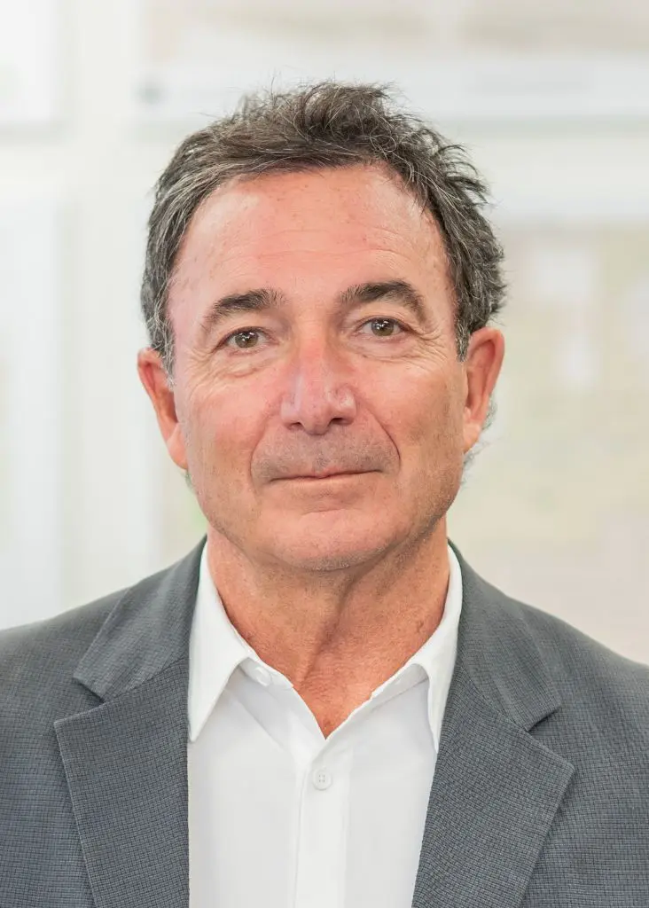 https://lewisofficeindustrial.com/wp-content/uploads/2025/02/Mike-Headshotv3.jpg