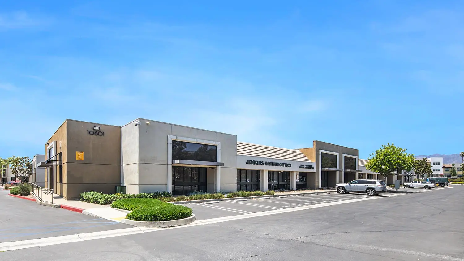 https://lewisofficeindustrial.com/wp-content/uploads/2026/07/4B9A5836-1024x576.jpg
