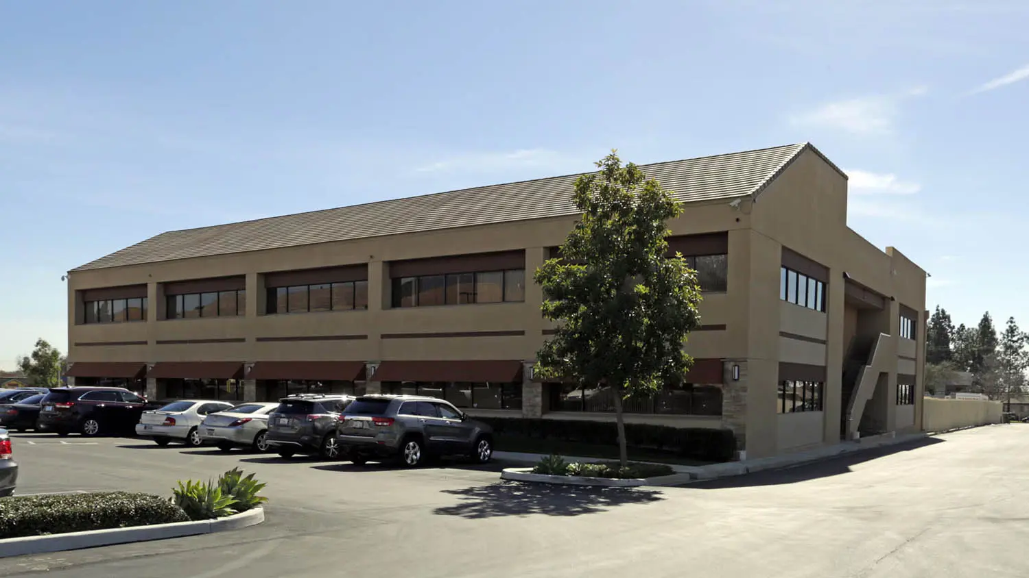 https://lewisofficeindustrial.com/wp-content/uploads/2026/07/559-N-Mountain-Ave-Upland-CA-Building-Photo-15-LargeHighDefinition-e1773330174764-1024x576.jpg