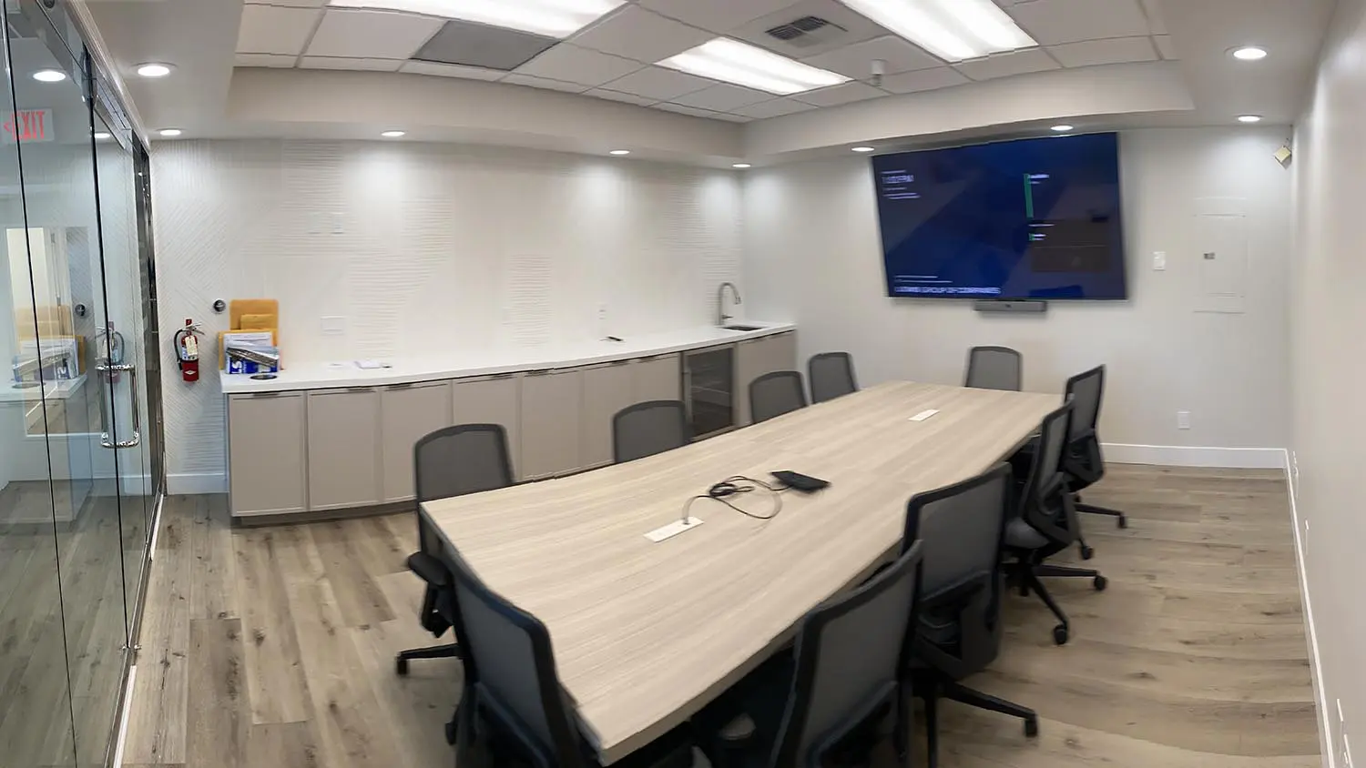 https://lewisofficeindustrial.com/wp-content/uploads/2026/07/80-FishBowl-5-A-1024x576.jpg